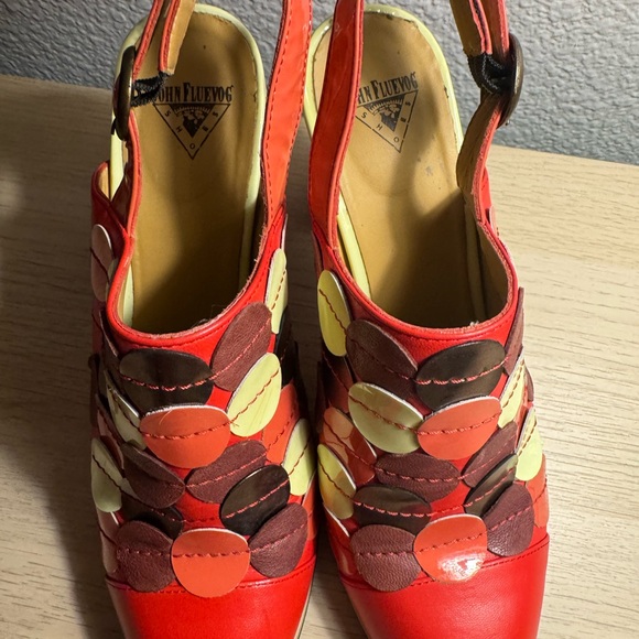 John Fluevog The Attic Tziporah Appliqué Slingback in Raspberry 8.5 - Picture 7 of 15